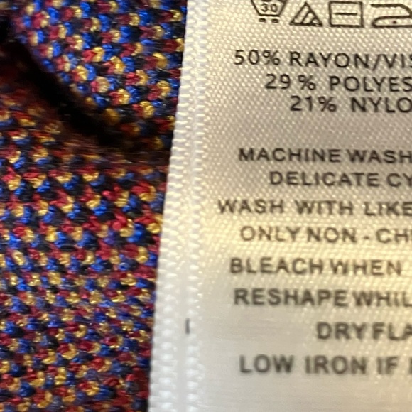 Tahari Mock Turtleneck Sweater Plaid Knit Red Blue Gold Brown Size Large - Picture 3 of 6